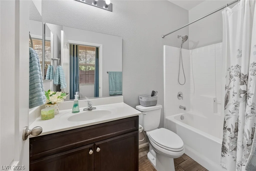 3246 Grayson Lake, Las Vegas, NV 89129