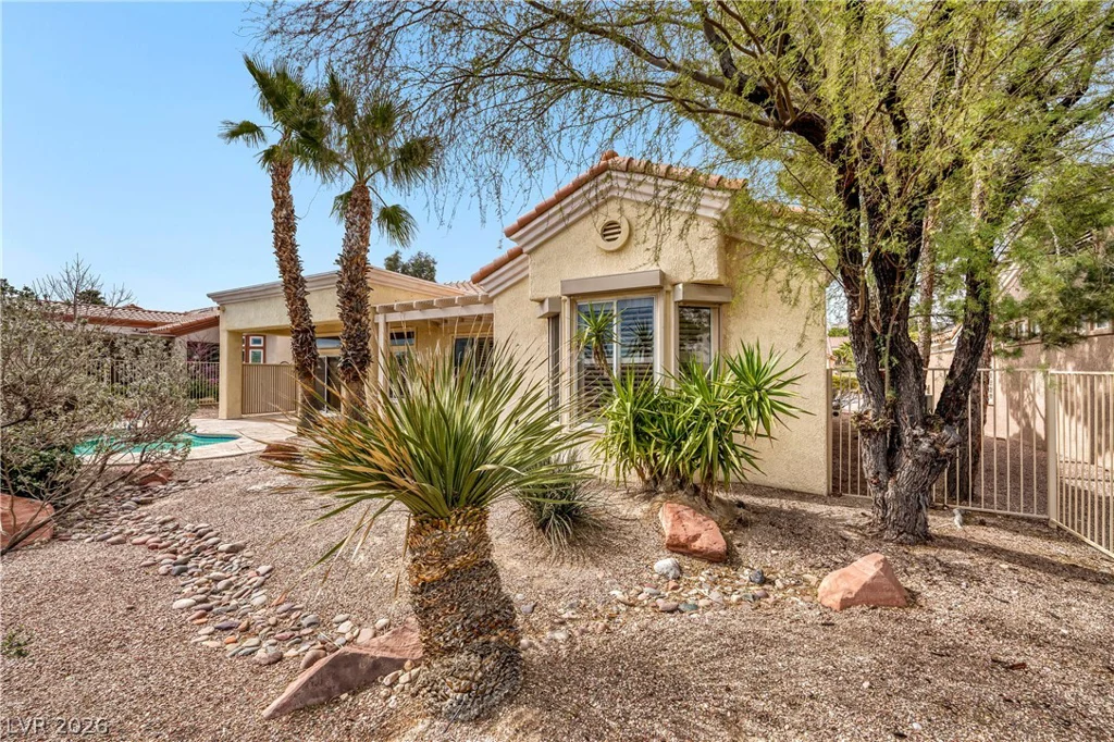 2928 Hawksdale, Las Vegas, NV 89134