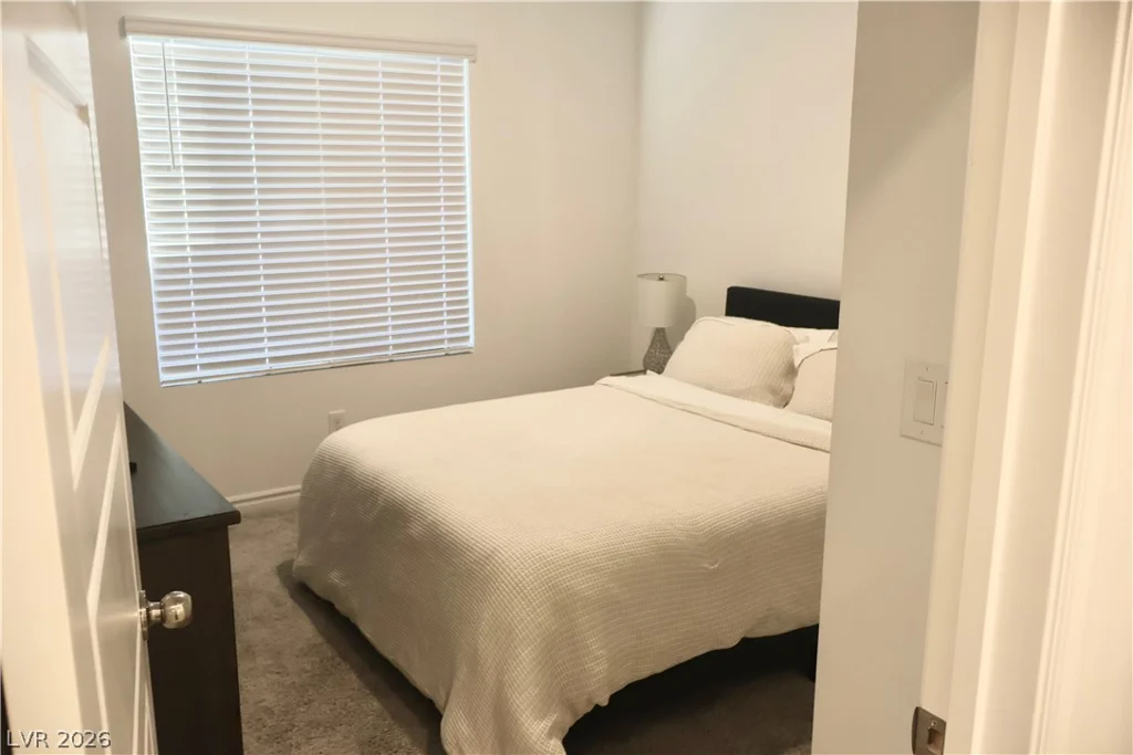 7214 Decatur, Las Vegas, NV 89131