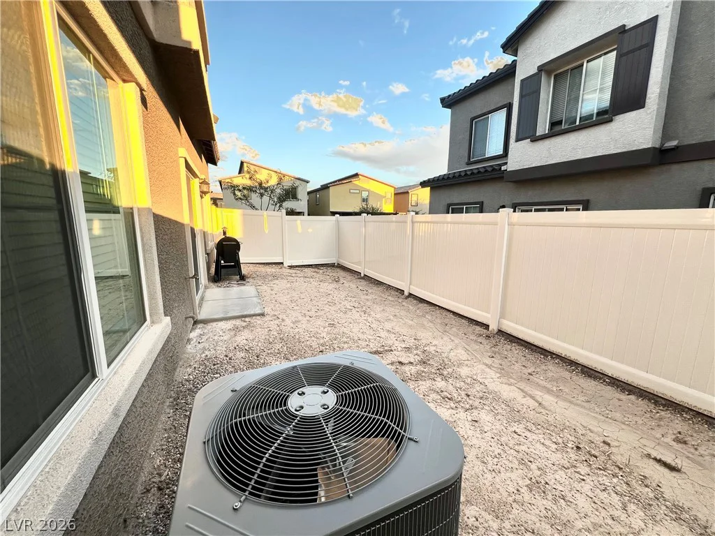 7214 Decatur, Las Vegas, NV 89131