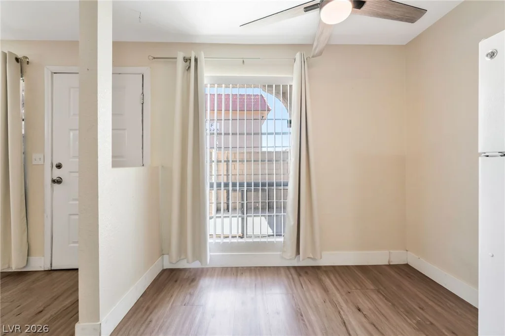 4300 Lamont, Las Vegas, NV 89115
