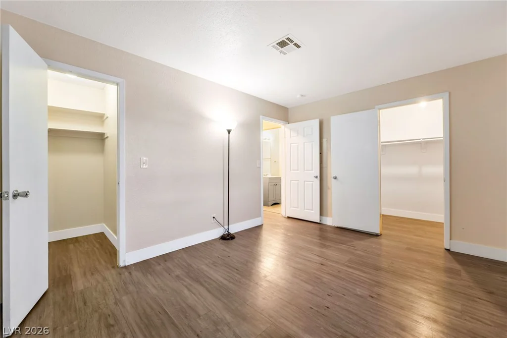 4300 Lamont, Las Vegas, NV 89115