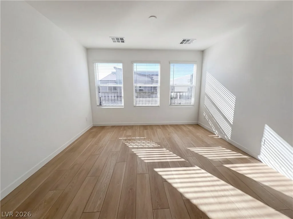 4242 Vivenda, Las Vegas, NV 89115