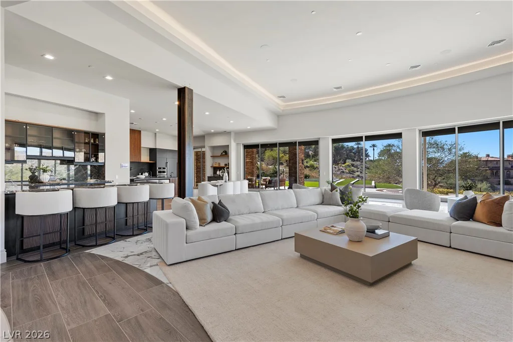 1 Costa Del Sol, Henderson, NV 89011