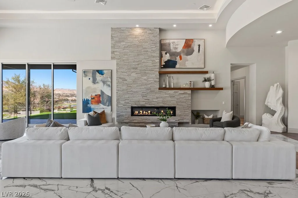 1 Costa Del Sol, Henderson, NV 89011