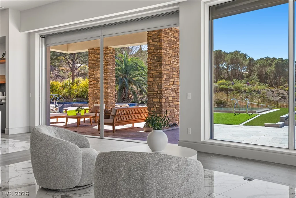 1 Costa Del Sol, Henderson, NV 89011