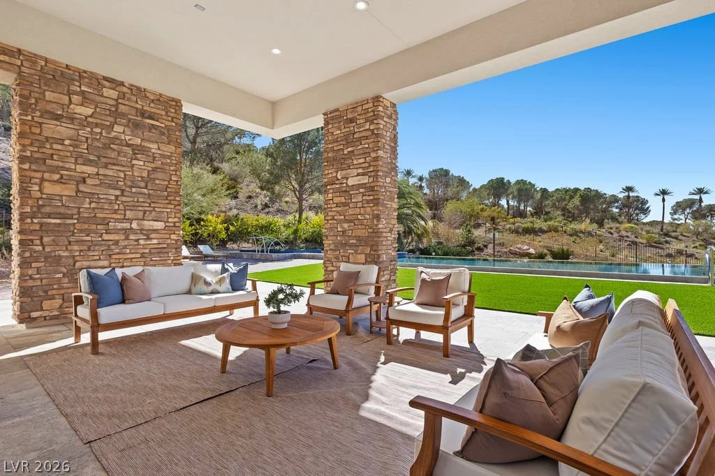 1 Costa Del Sol, Henderson, NV 89011
