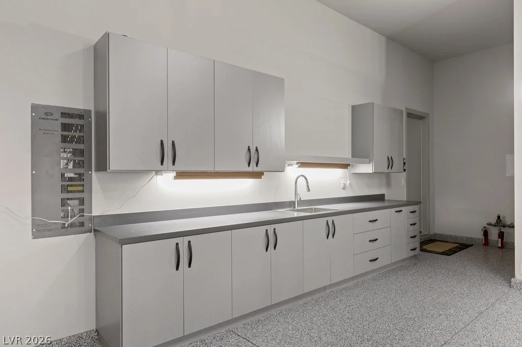 1 Costa Del Sol, Henderson, NV 89011