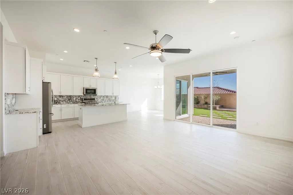 9016 Skye Treeline, Las Vegas, NV 89166