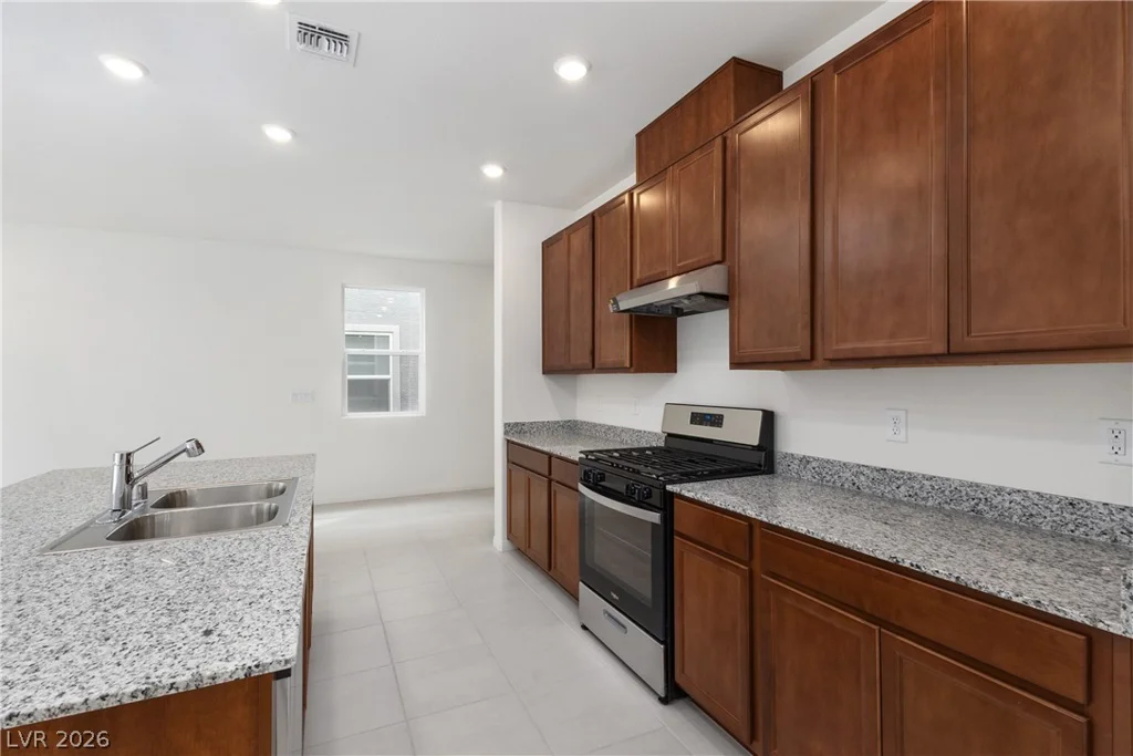 10034 Sir Atlas, Las Vegas, NV 89148