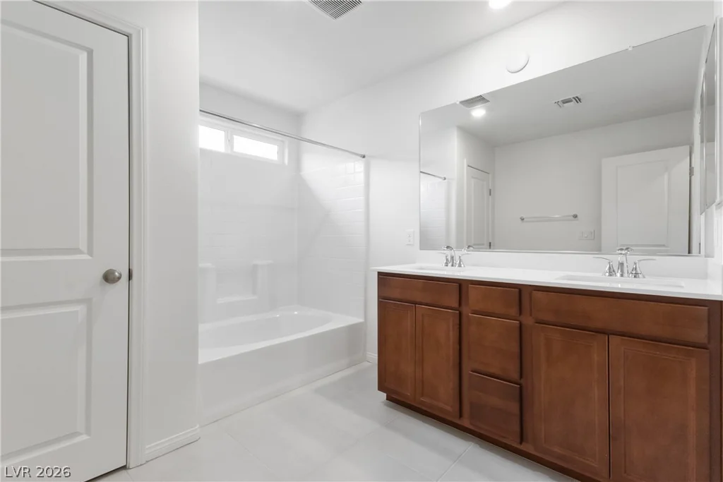 10034 Sir Atlas, Las Vegas, NV 89148
