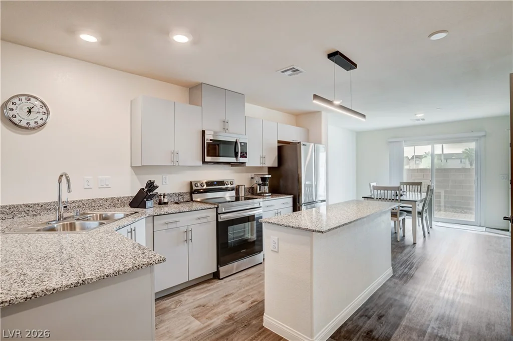 2945 White Selzter, Las Vegas, NV 89122