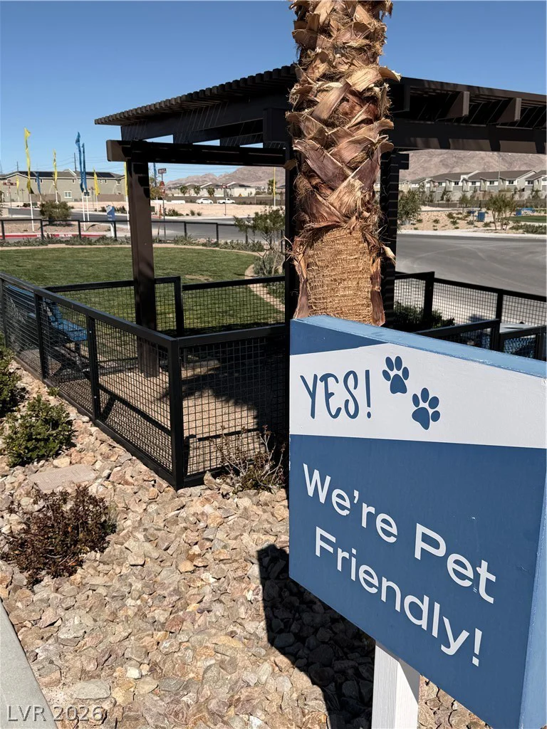 2945 White Selzter, Las Vegas, NV 89122