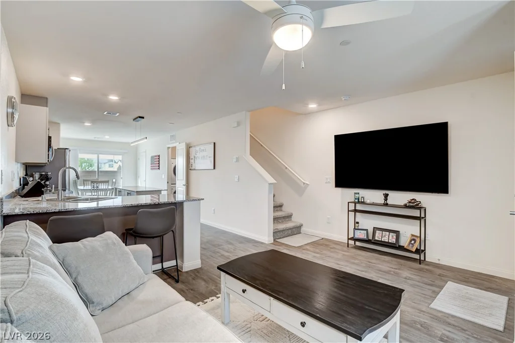 2945 White Selzter, Las Vegas, NV 89122