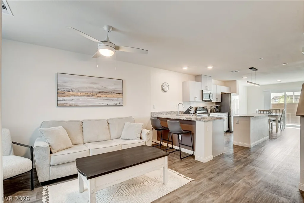 2945 White Selzter, Las Vegas, NV 89122