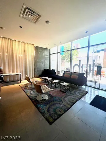 353 Bonneville, Las Vegas, NV 89101