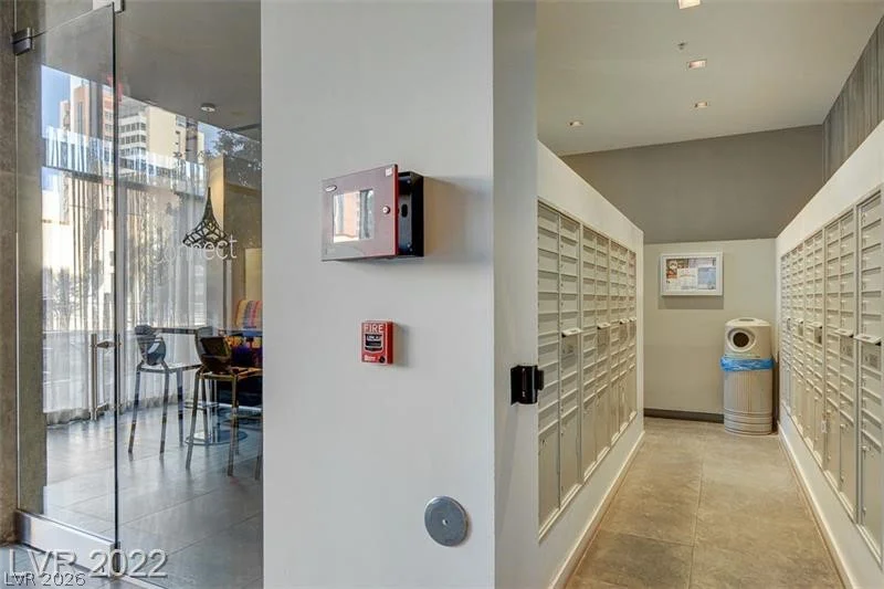 353 Bonneville, Las Vegas, NV 89101