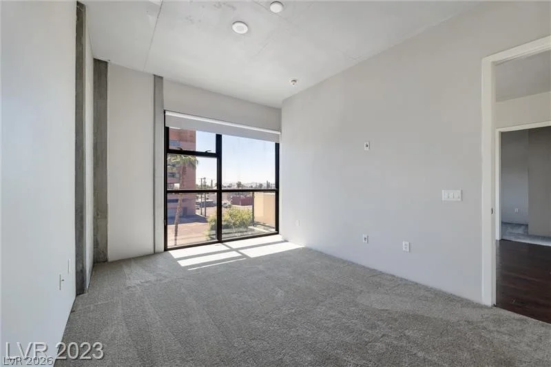 353 Bonneville, Las Vegas, NV 89101