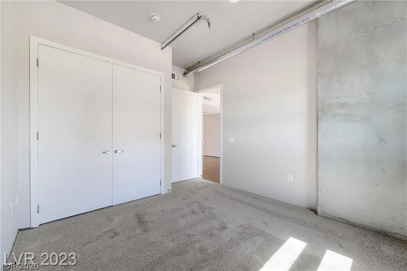 353 Bonneville, Las Vegas, NV 89101