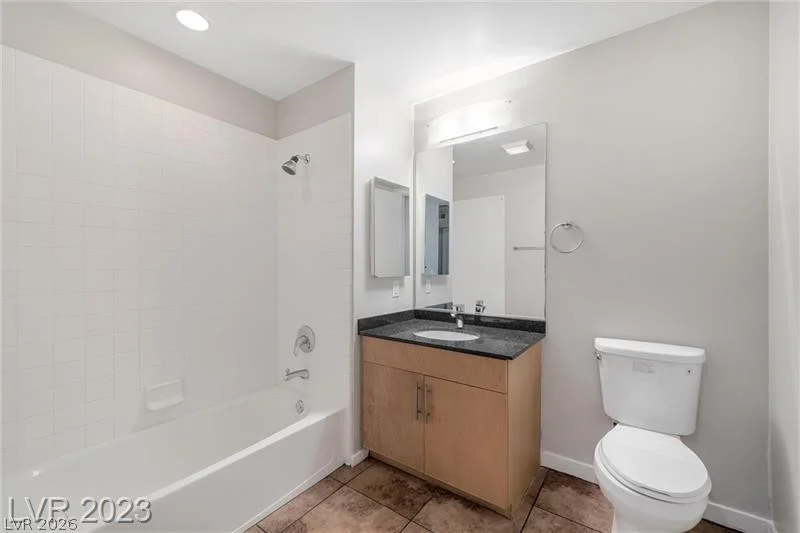 353 Bonneville, Las Vegas, NV 89101