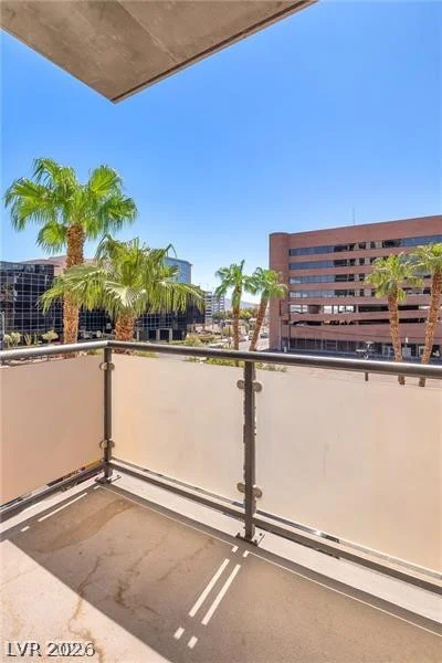 353 Bonneville, Las Vegas, NV 89101