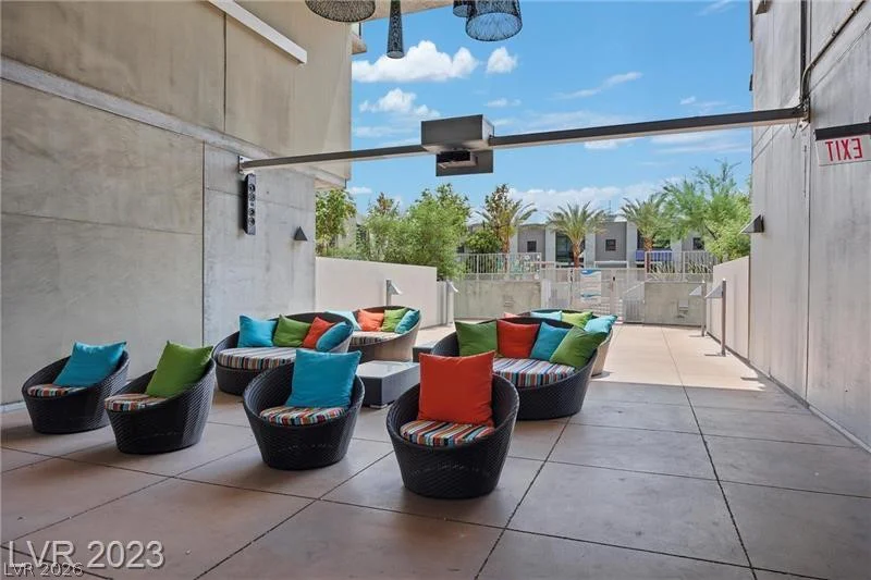 353 Bonneville, Las Vegas, NV 89101