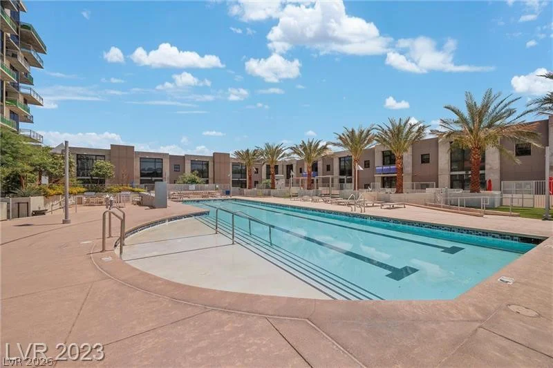 353 Bonneville, Las Vegas, NV 89101