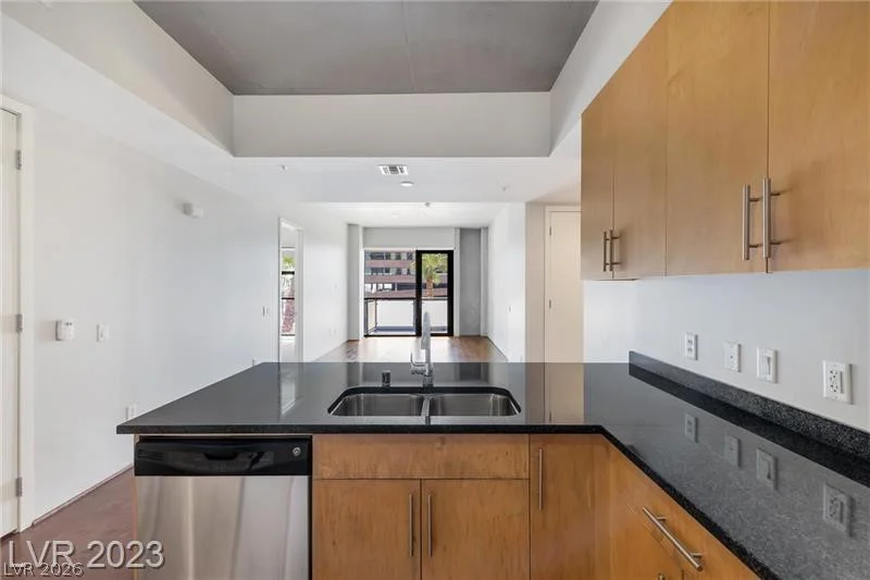 353 Bonneville, Las Vegas, NV 89101