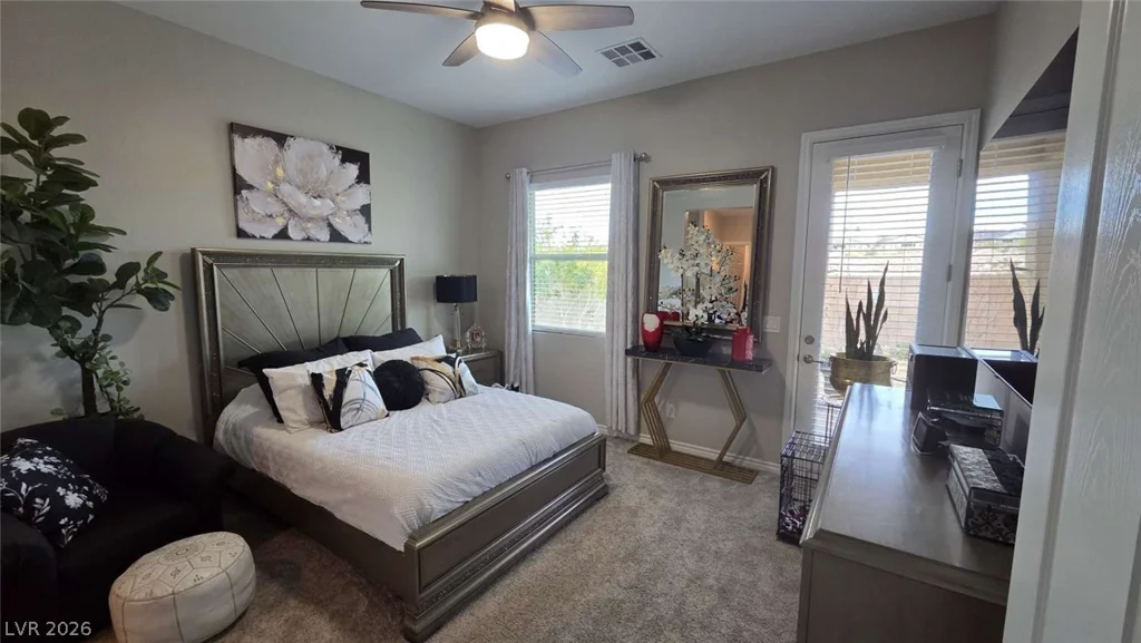 652 Longfeather, Henderson, NV 89011
