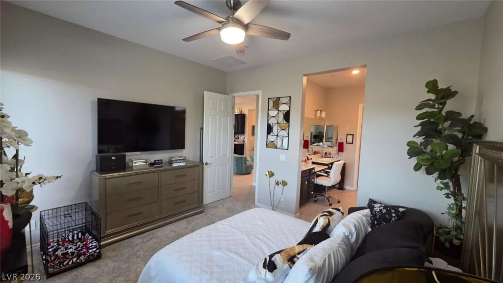 652 Longfeather, Henderson, NV 89011