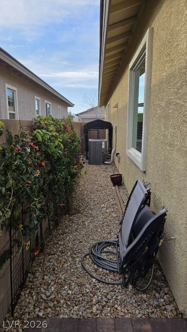 652 Longfeather, Henderson, NV 89011