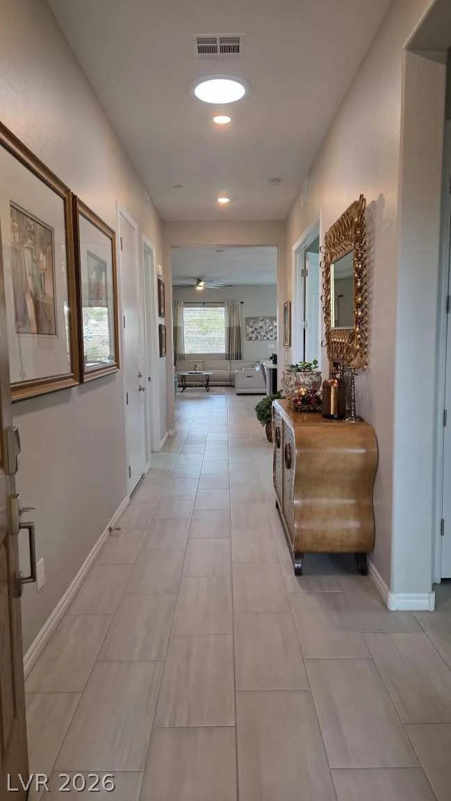 652 Longfeather, Henderson, NV 89011