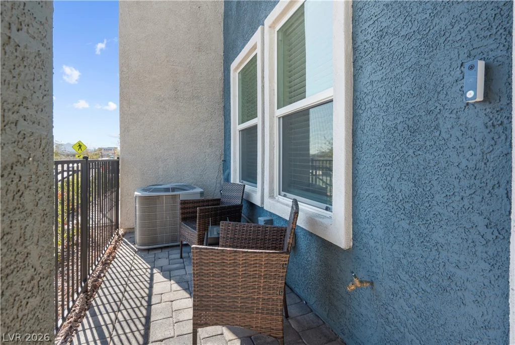 1128 Scarlet Sparrow, Henderson, NV 89011