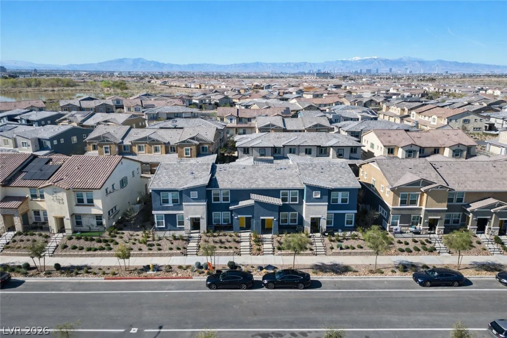 1128 Scarlet Sparrow, Henderson, NV 89011