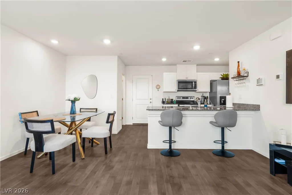 1128 Scarlet Sparrow, Henderson, NV 89011