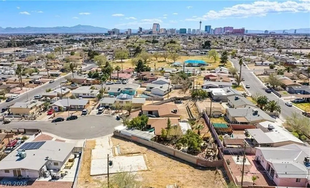 424 Kris, North Las Vegas, NV 89030