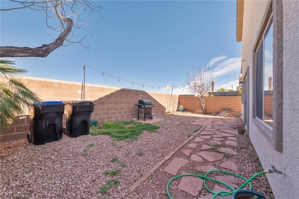 4464 Penguin, North Las Vegas, NV 89084