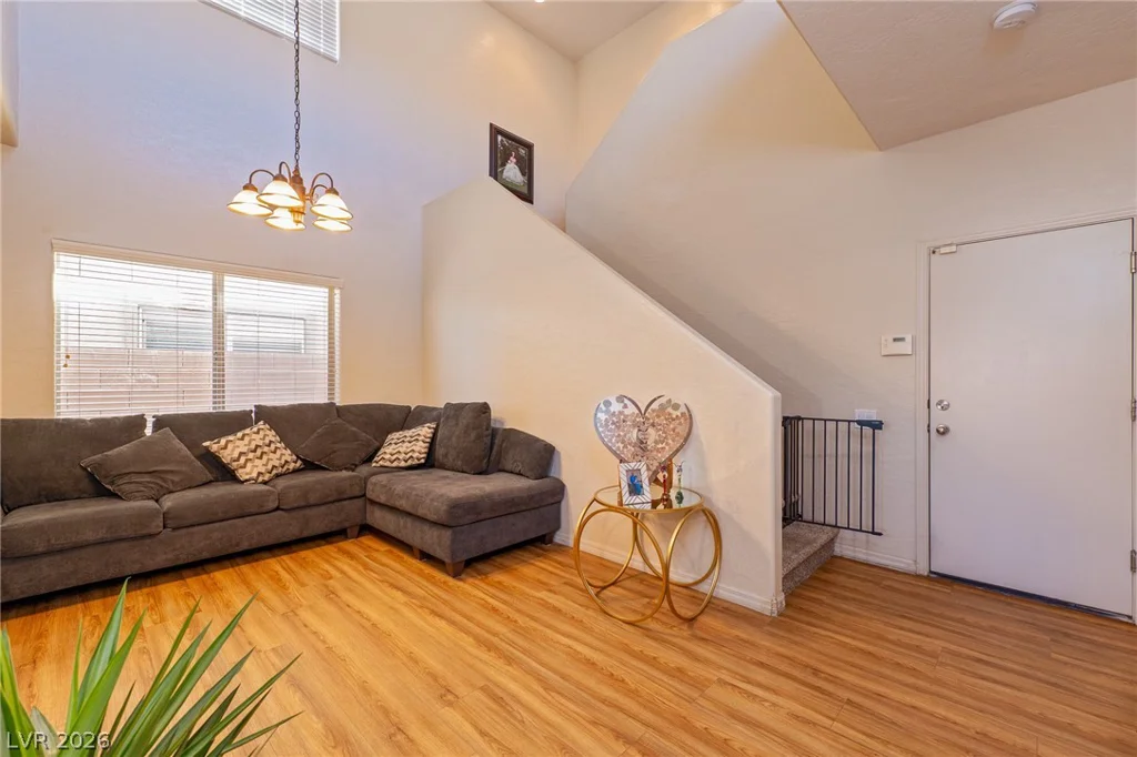 4464 Penguin, North Las Vegas, NV 89084