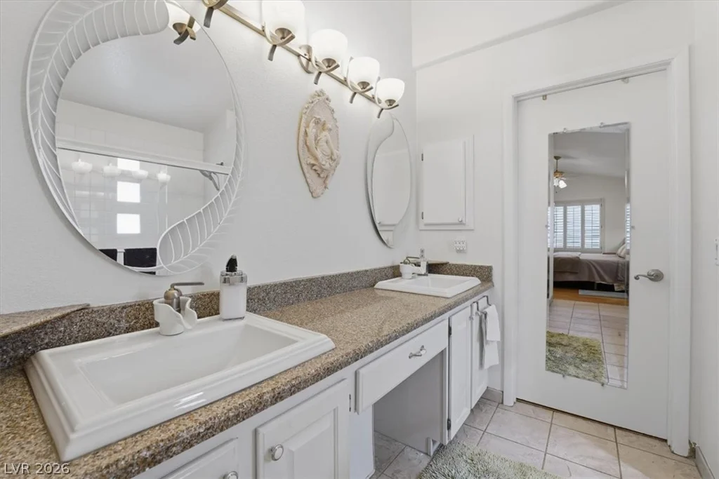 5251 Ladyhawk, Las Vegas, NV 89118