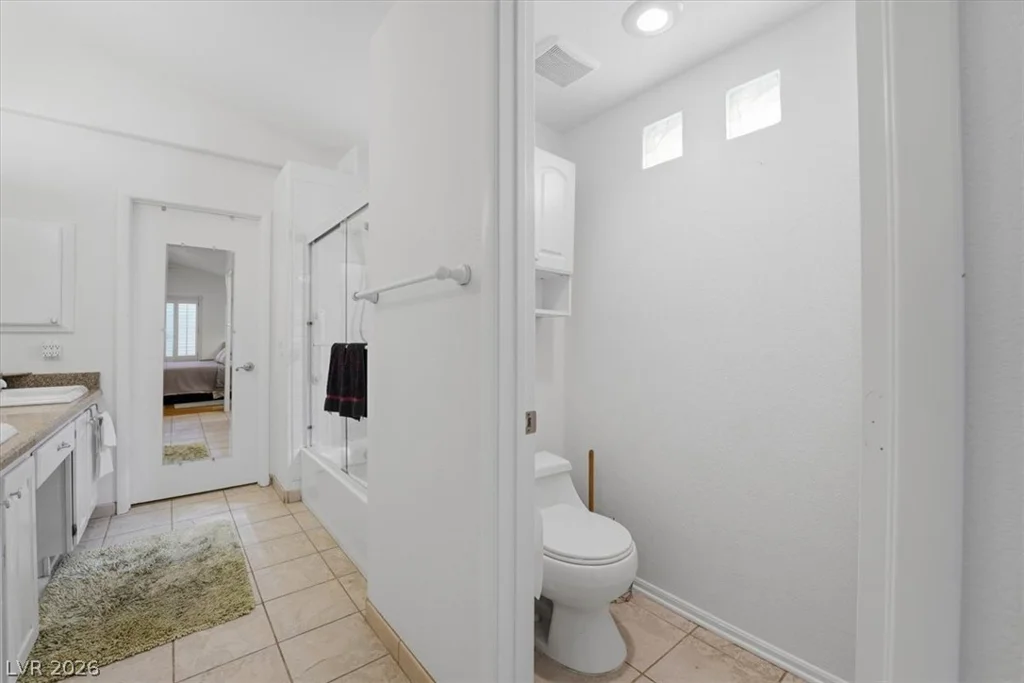 5251 Ladyhawk, Las Vegas, NV 89118