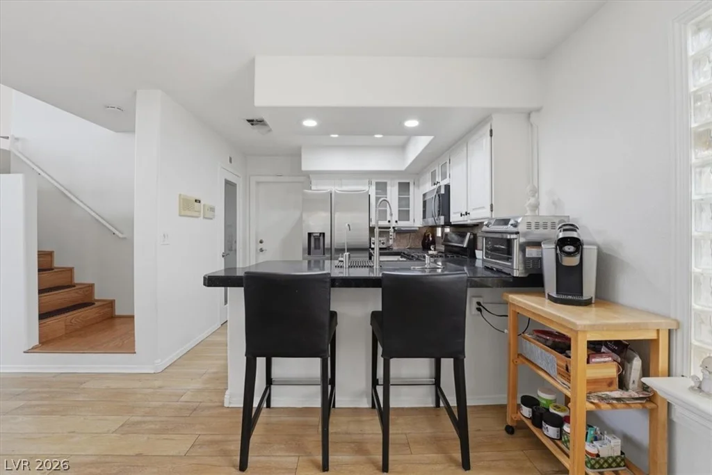 5251 Ladyhawk, Las Vegas, NV 89118