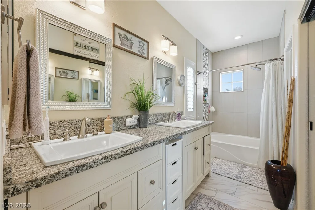 9344 Tall Wood, Las Vegas, NV 89129