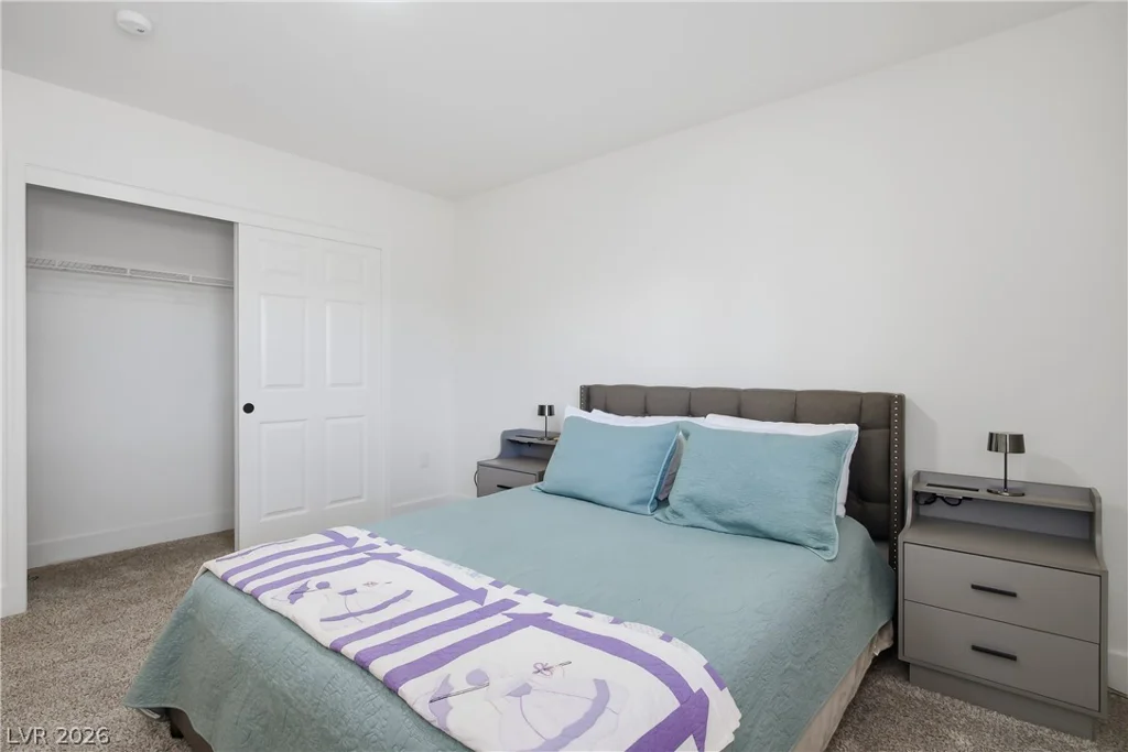 8817 Sandspring, Las Vegas, NV 89134