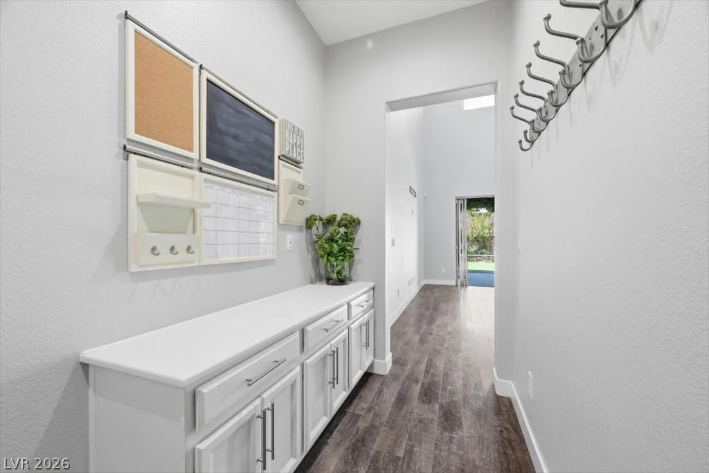 438 Paso De Montana, Las Vegas, NV 89138
