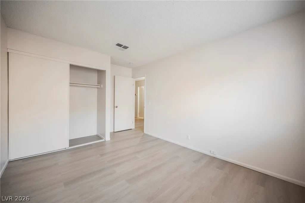 3151 Soaring Gulls, Las Vegas, NV 89128