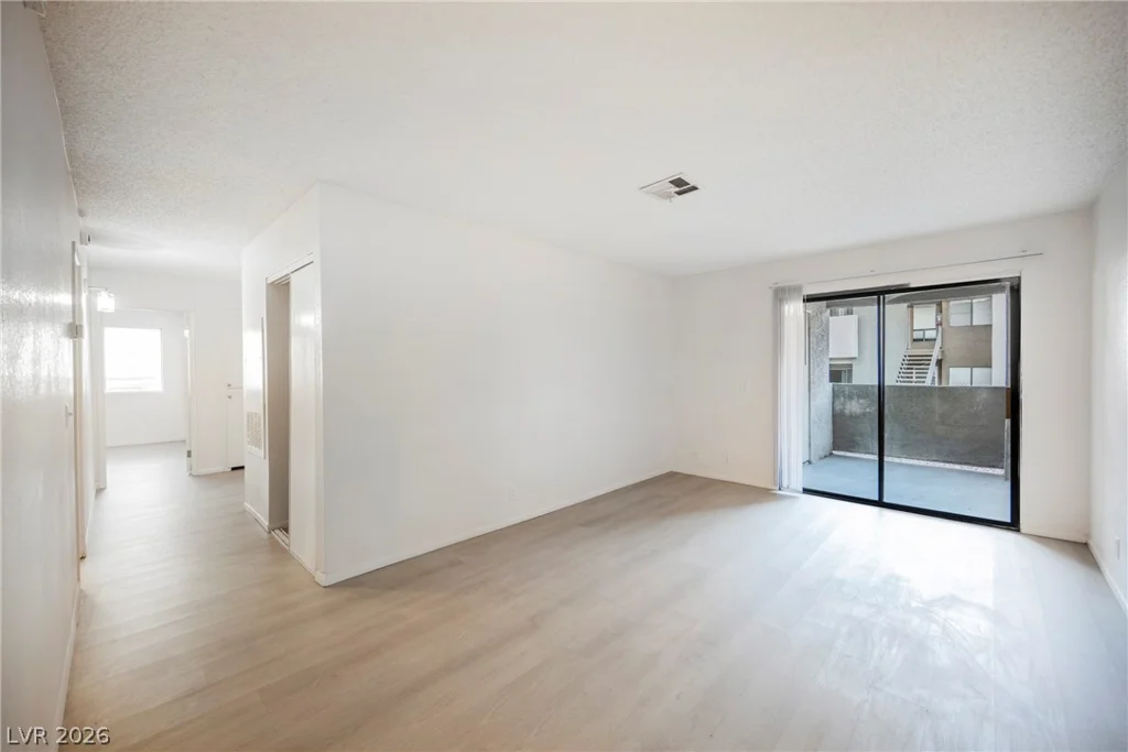 3151 Soaring Gulls, Las Vegas, NV 89128