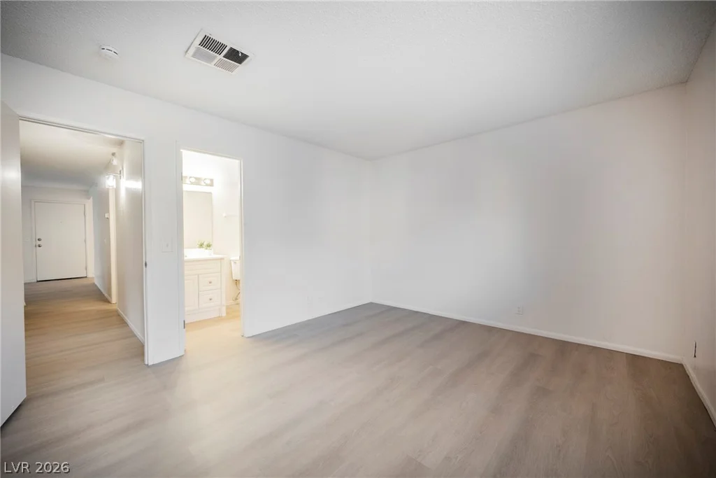 3151 Soaring Gulls, Las Vegas, NV 89128