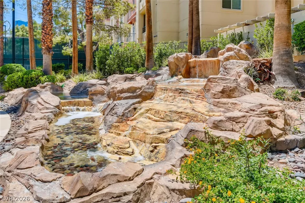 260 Flamingo, Las Vegas, NV 89169