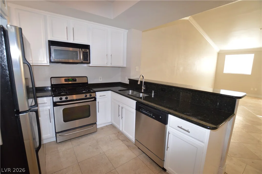 260 Flamingo, Las Vegas, NV 89169