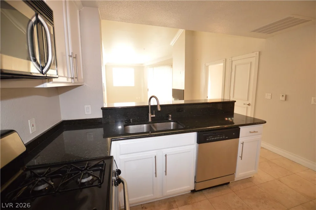 260 Flamingo, Las Vegas, NV 89169